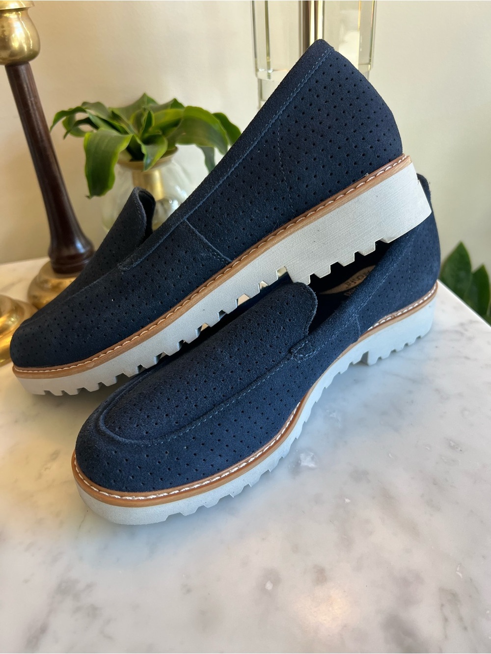 Skechers Navy Perforated Slip-On Loafers Arch Air-Cool Size 9.5